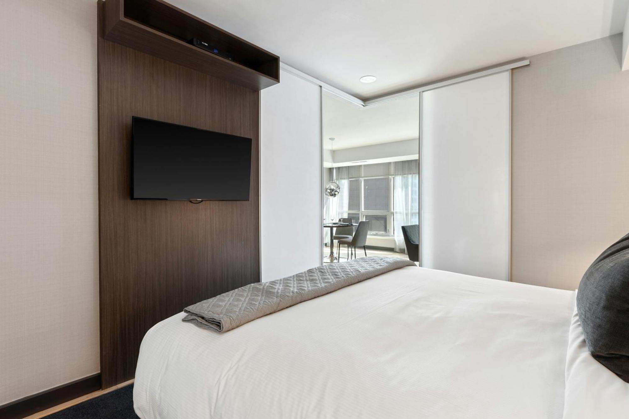 Hotel O Cean Suites Near Igi Airport New Delhi Exteriör bild